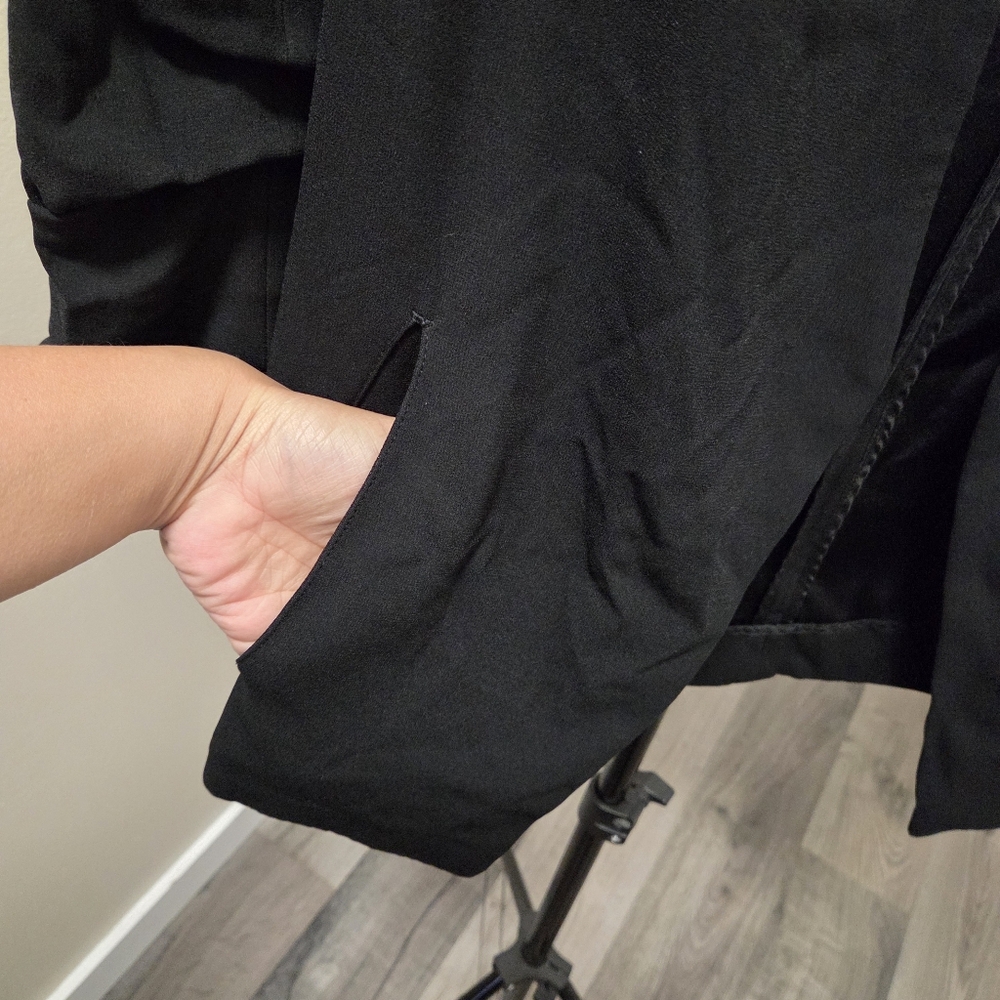 Aritzia Babaton Black Power Blazer | Open Front Tailored Career Office Jacket - Picture 3 of 9